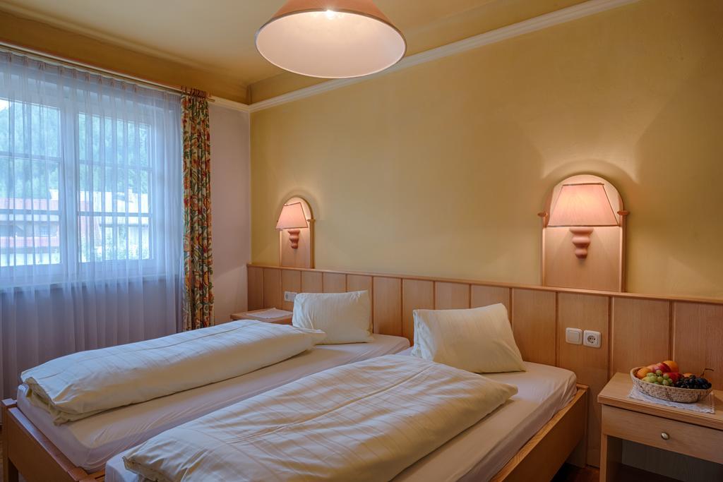 Hotel Post Гроскирххайм Экстерьер фото