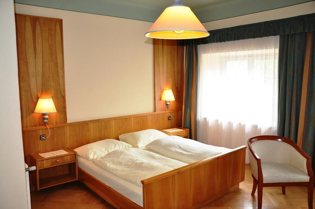 Hotel Post Гроскирххайм Экстерьер фото
