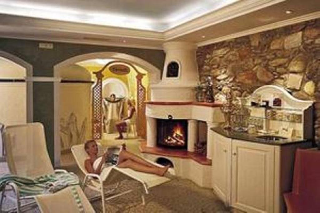 Hotel Post Гроскирххайм Экстерьер фото